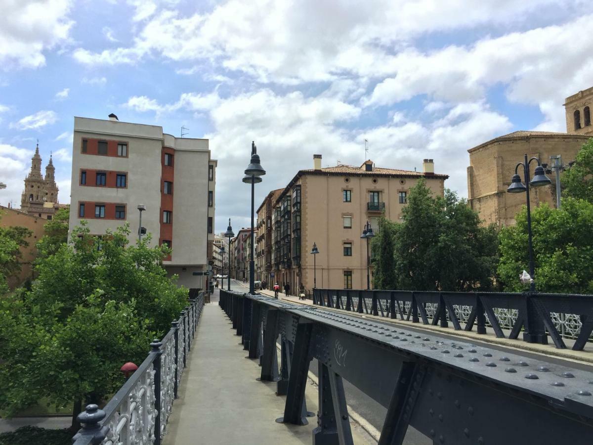 Centro Historico - Muralla Revellin Логроньйо Екстер'єр фото